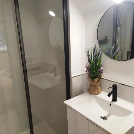 アパート Modern,cozy And Centric Next To